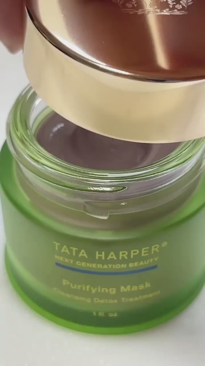 Load and play video in Gallery viewer, Green Beauty Brush | TATA HARPER