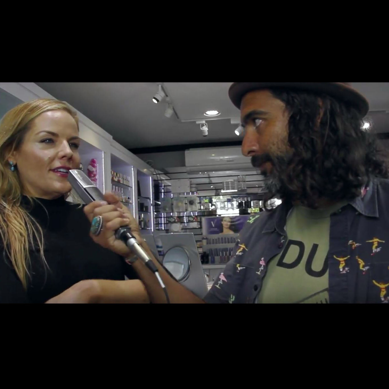 Interview with Laura Linsenmeyer - Via Positive Vibes Network