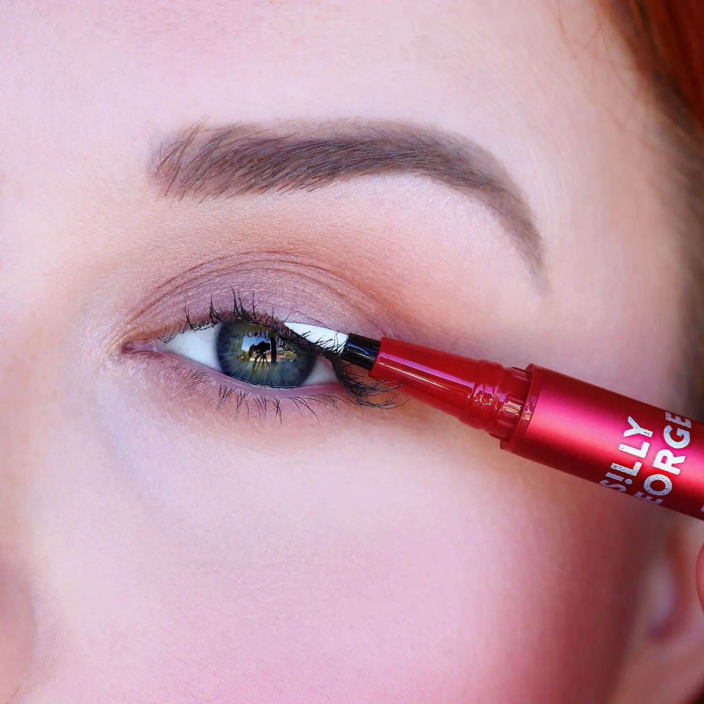 Clear Linerbondpro™ Lash Adhesive Eyeliner | SILLY GEORGE