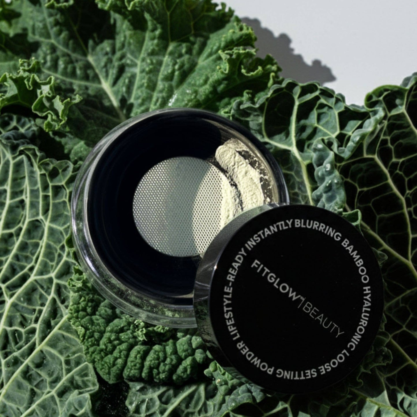 Green Bamboo Hyaluronic Loose Setting Powder | FITGLOW